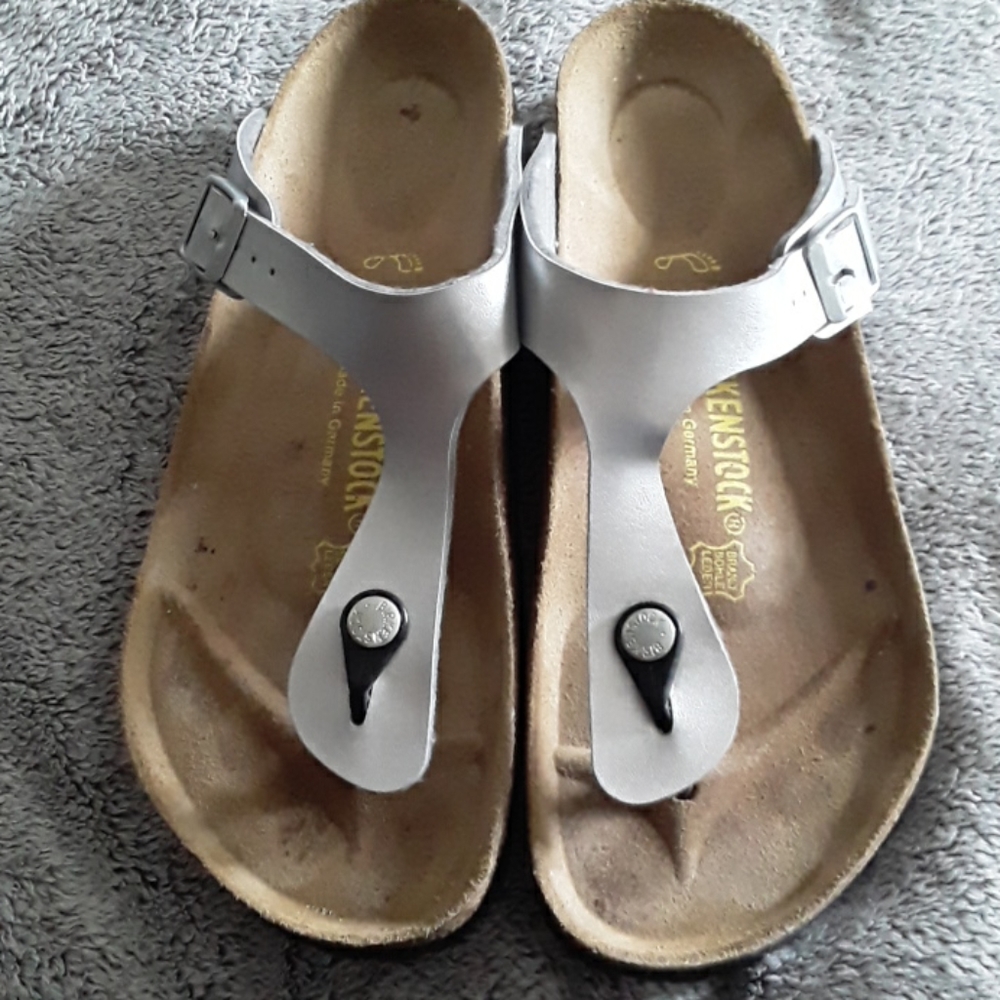 Birkenstock Silver Gizeh Sandals
